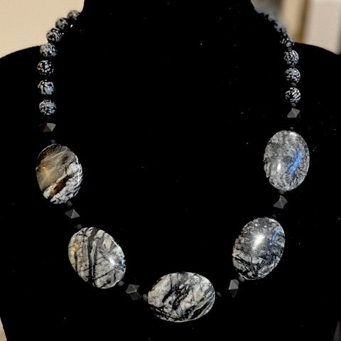 Picasso Jasper Collar